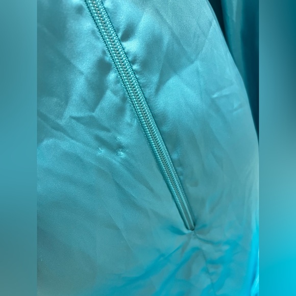 $850 Bronx and Banco
Farah Feather-Hem Minidress size 8 - Picture 11 of 13